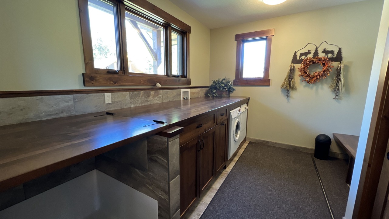 Photo of Bedroom in East Kootenay