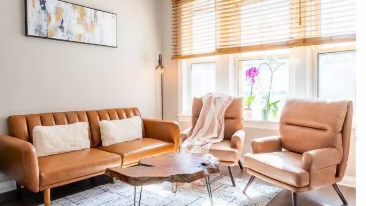 Photo of Livingroom in Uptown