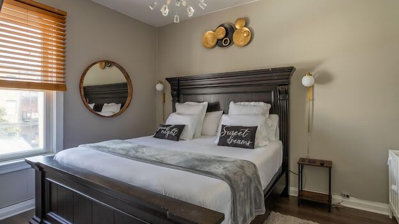 Photo of Bedroom in Uptown