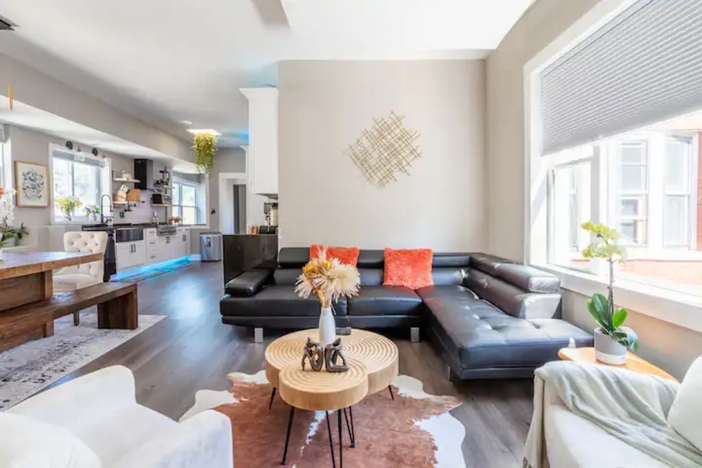 Photo of Livingroom in Uptown