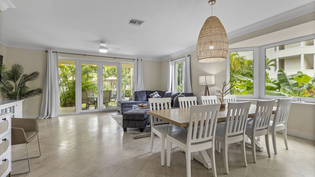 Photo of Bedroom in Paradise Island