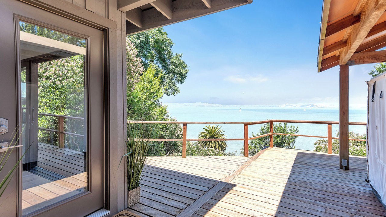 Photo of Patio Balcony in Belvedere Tiburon