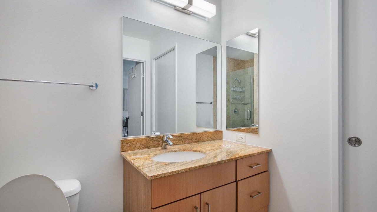 Photo of Bathroom in Streeterville