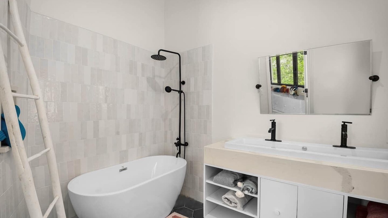 Photo of Bathroom in Ocean Point