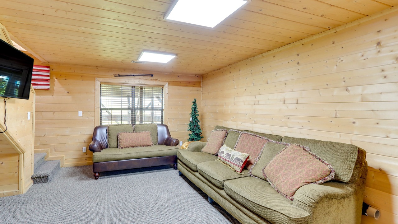 Photo of Bedroom in Hidden Lake