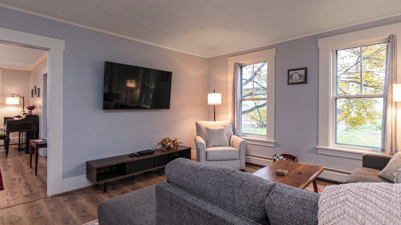 Photo of Livingroom in Chester Depot