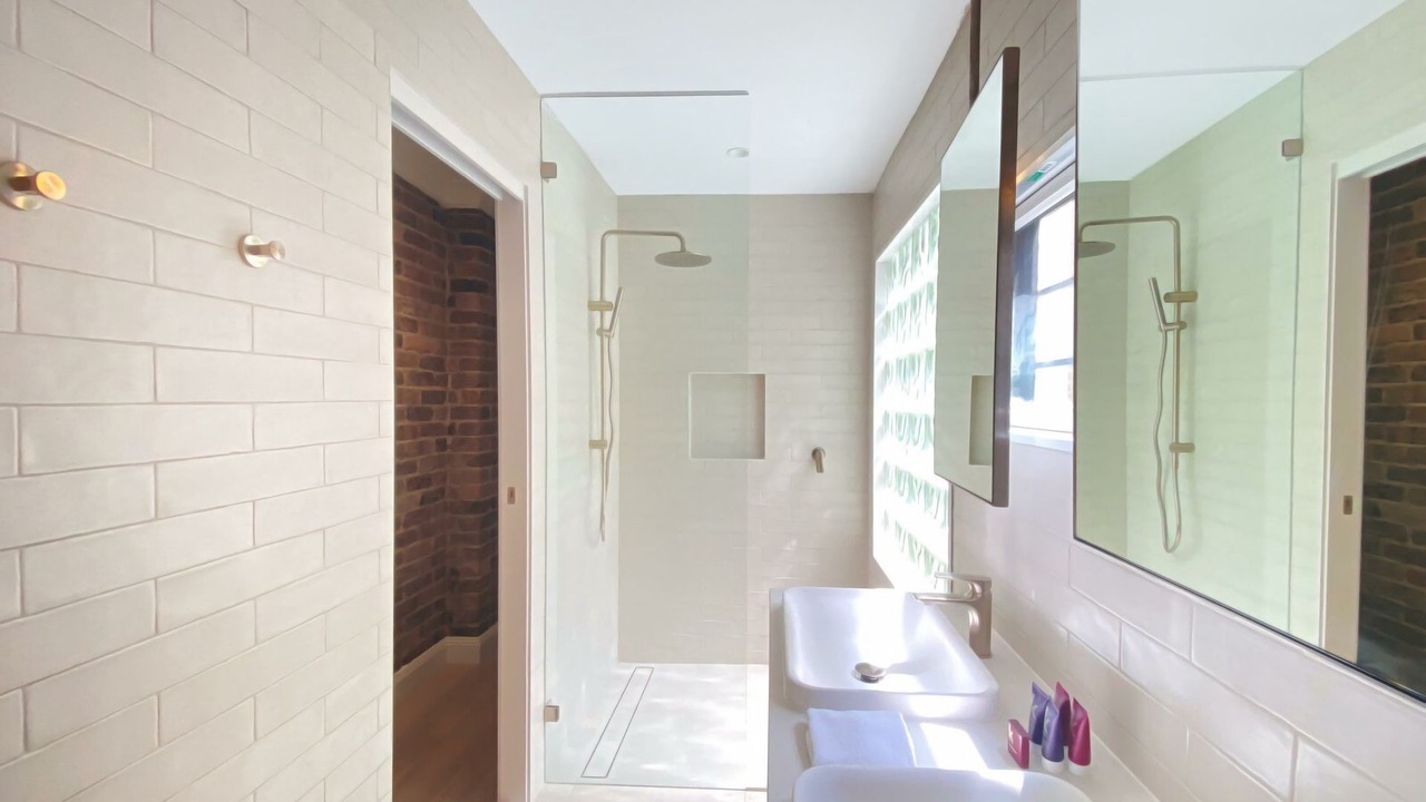 Photo of Bathroom in Woolloomooloo