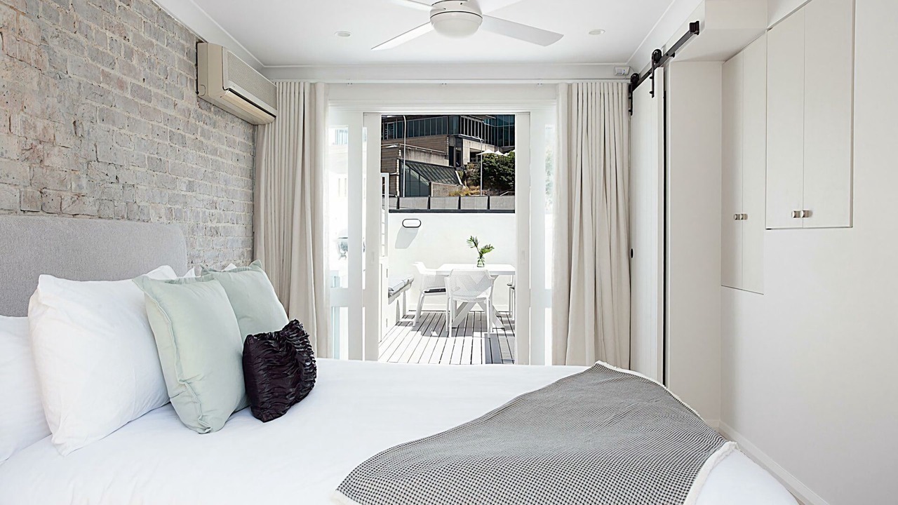 Photo of Bedroom in Woolloomooloo
