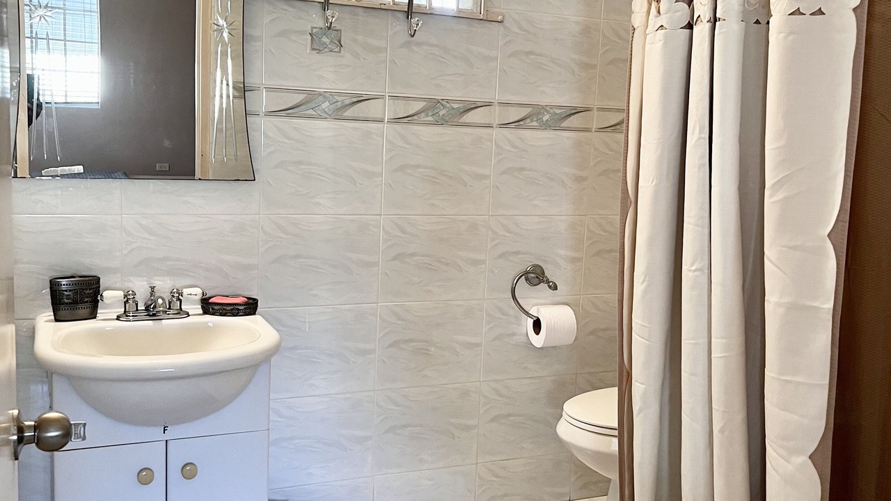 Photo of Bathroom in Salt Gut