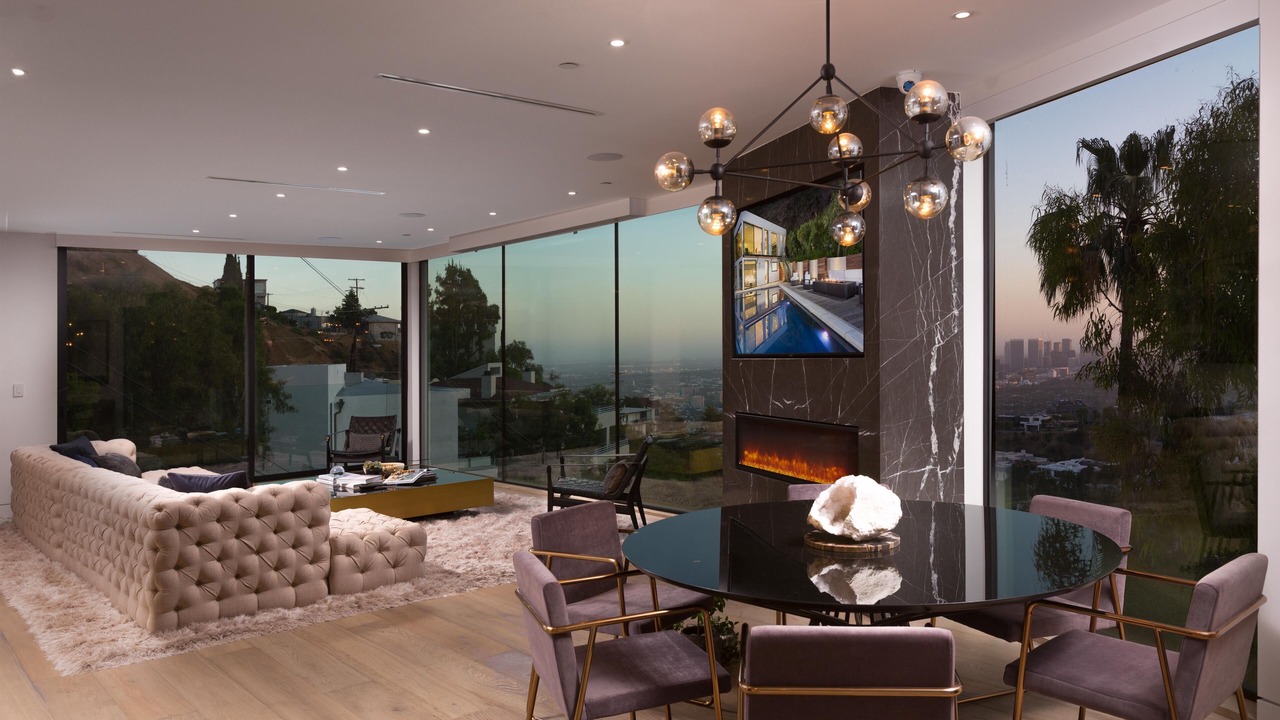 Photo of Others in Hollywood Hills West