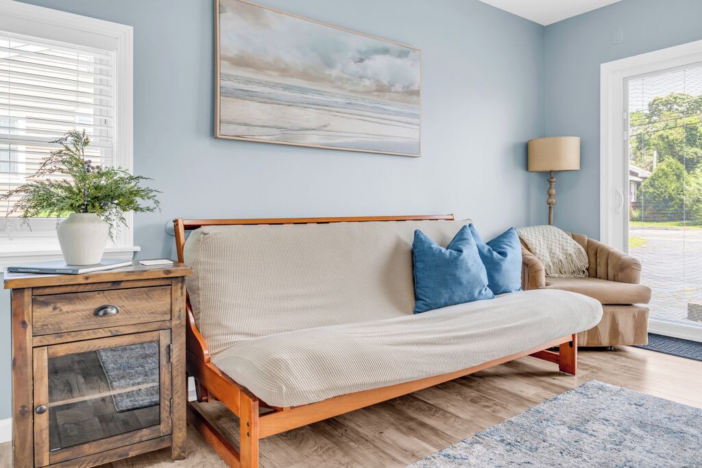 Photo of Livingroom in Old Saybrook
