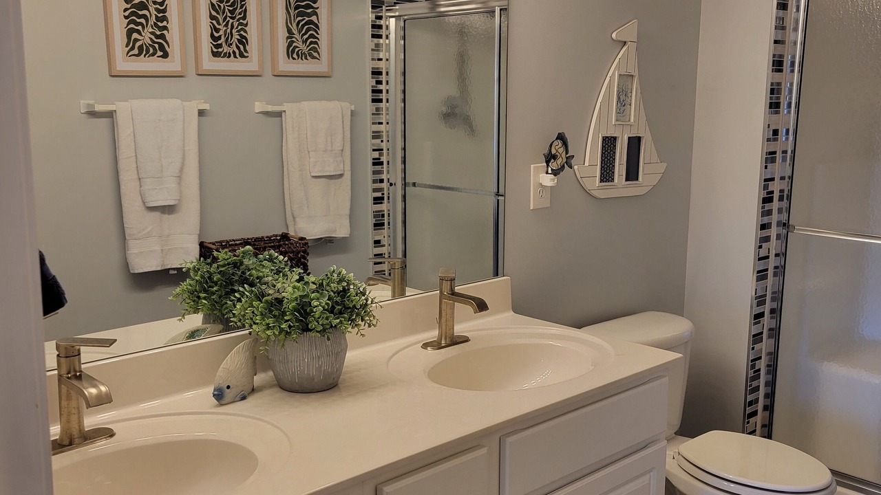 Photo of Bathroom in Camdenton