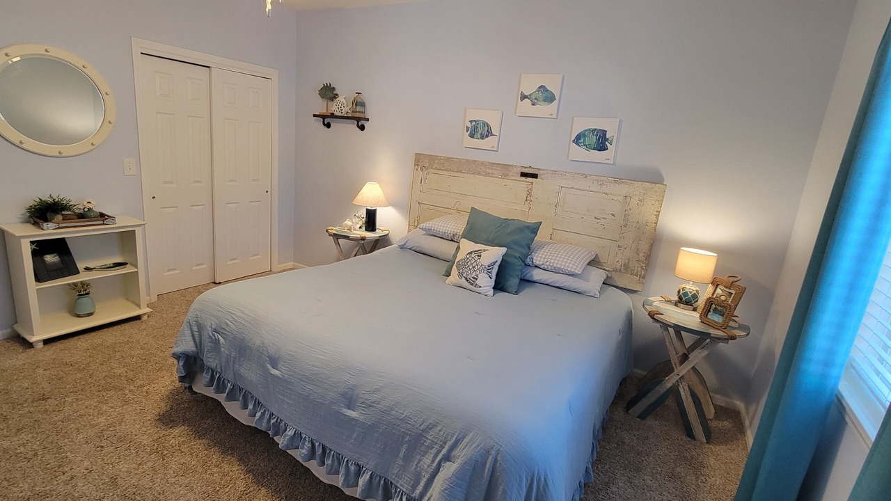 Photo of Bedroom in Camdenton