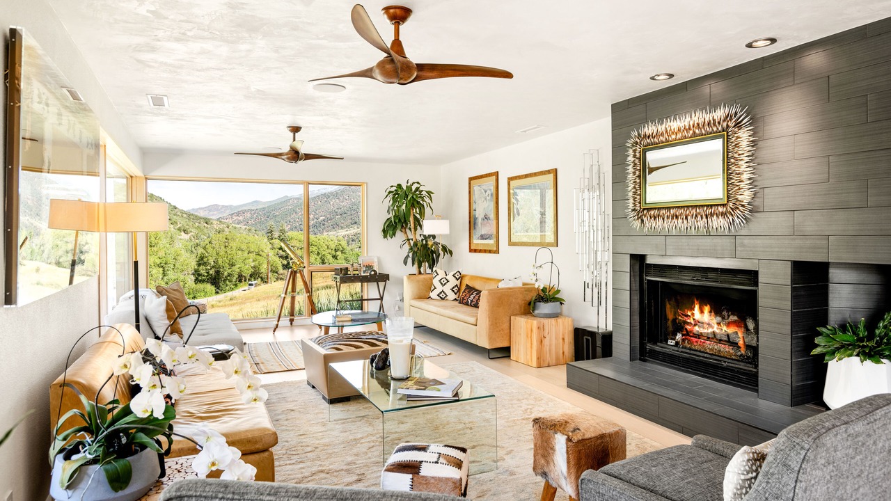 Photo of Livingroom in Snowmass