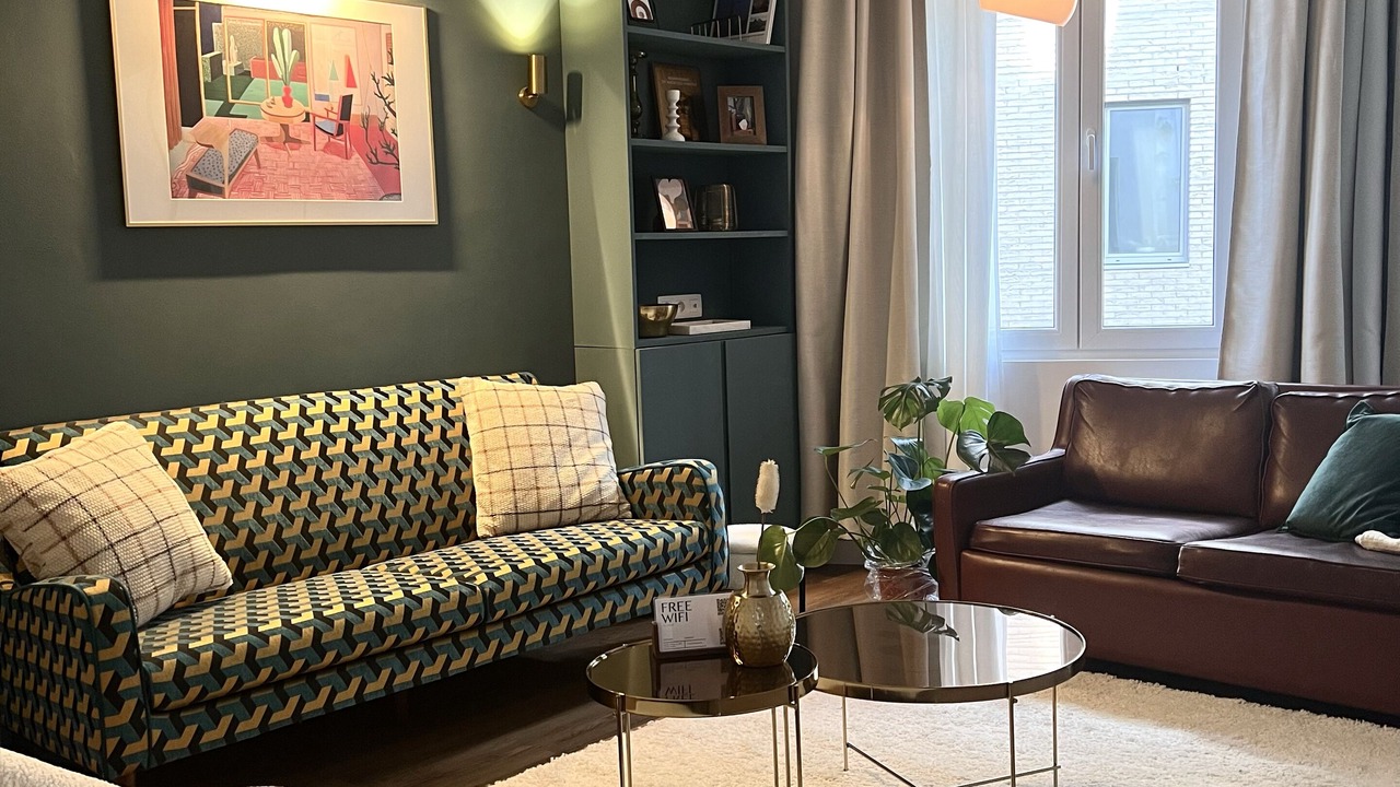 Photo of Livingroom in University District