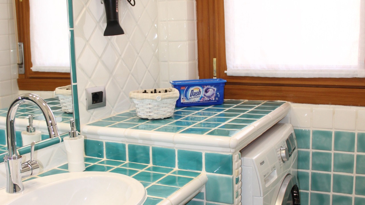 Photo of Bathroom in Quartiere XXXIV Lido di Ostia Levante