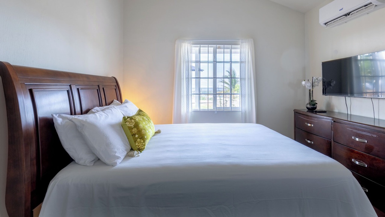 Photo of Bedroom in Discovery Bay