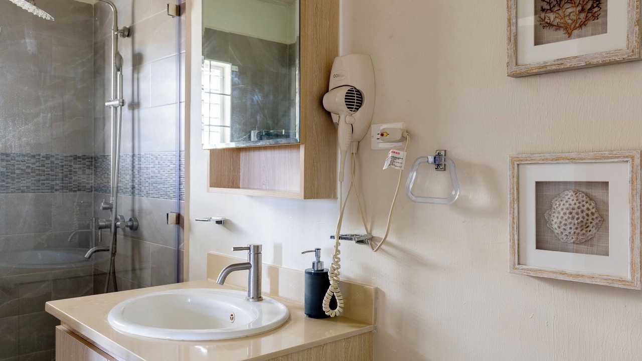 Photo of Bathroom in Discovery Bay