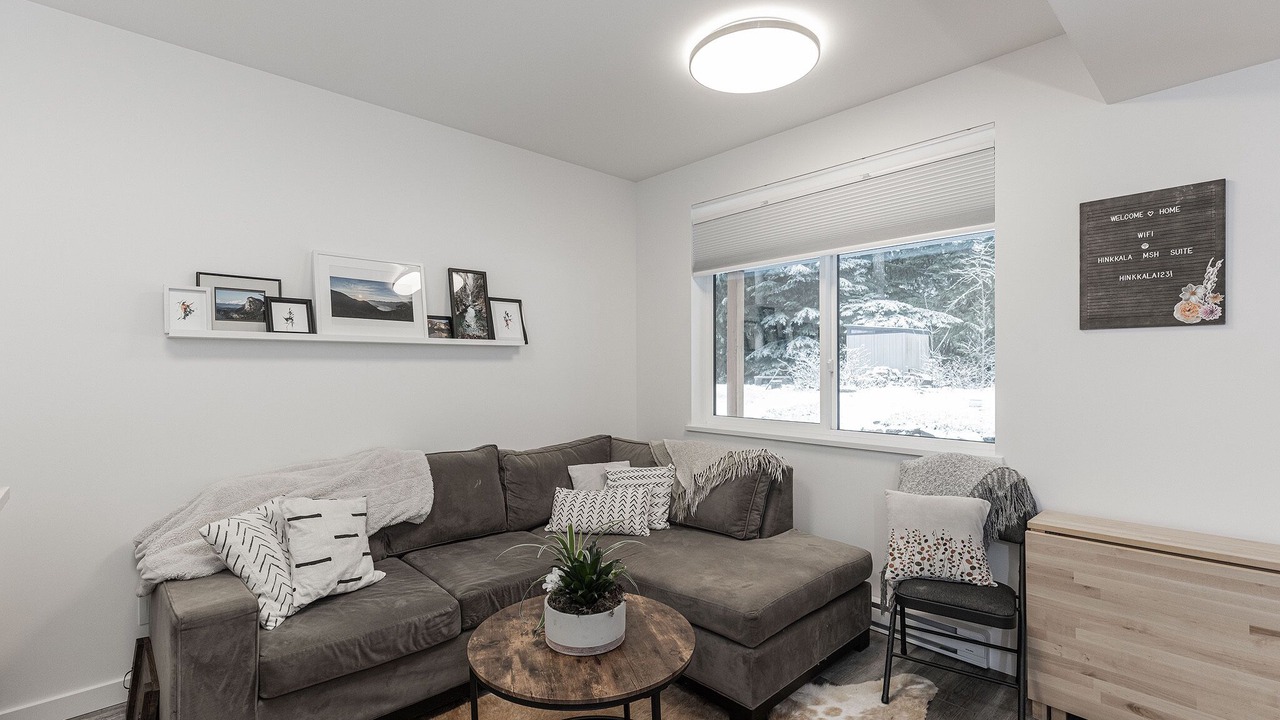 Photo of Livingroom in Squamish