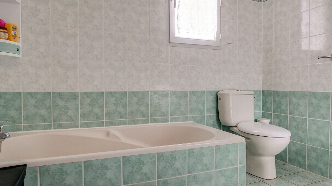 Photo of Bathroom in Saint-Paul-Trois-Chateaux