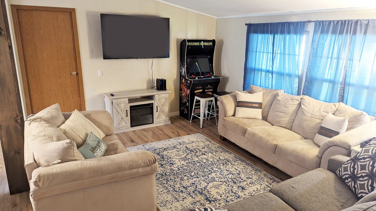 Photo of Livingroom in Lakeview