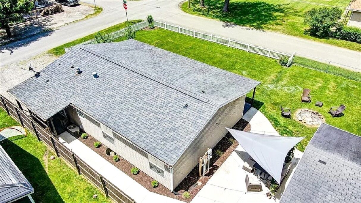 Photo of Outdoor in Lakeview