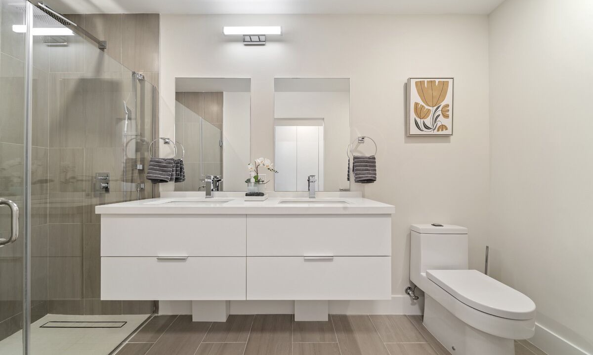 Photo of Bathroom in Little Battaleys