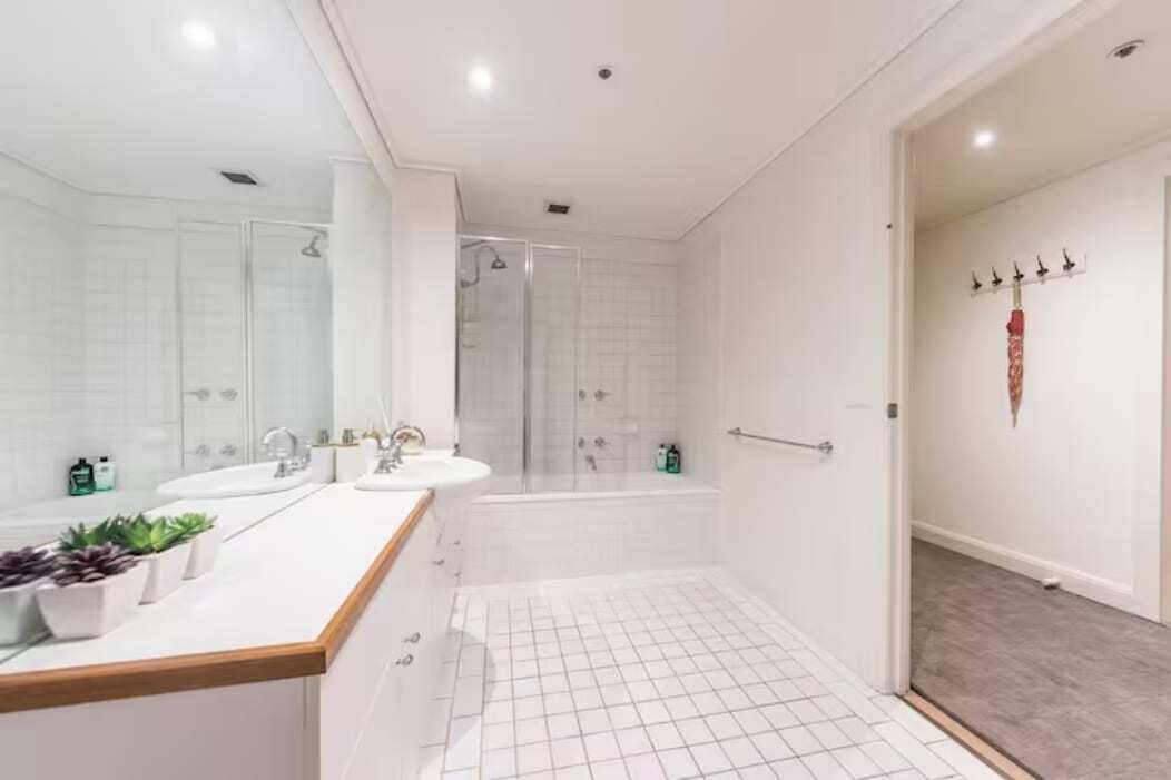Photo of Bathroom in Docklands