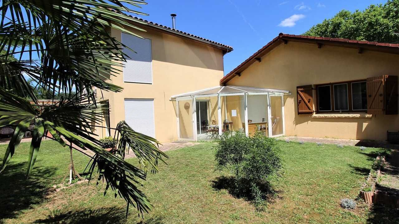 Photo of Outdoor in Decines-Charpieu