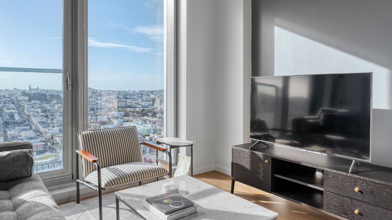 Photo of Livingroom in Civic Center