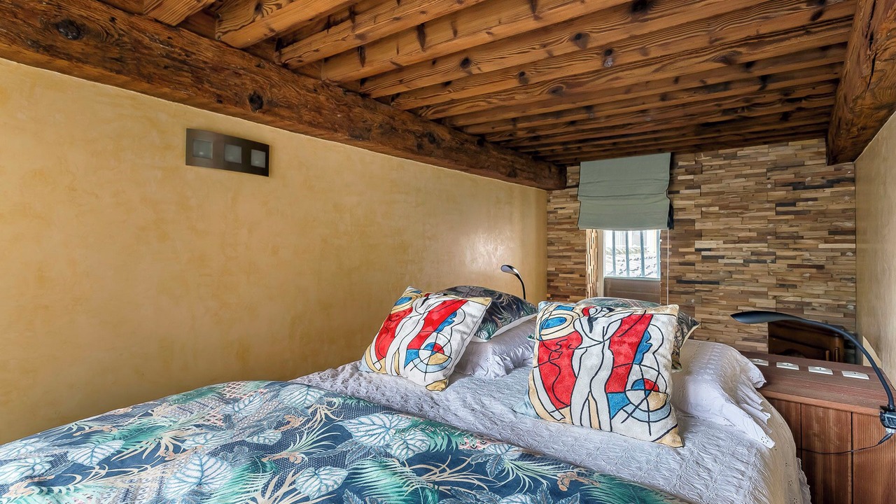 Photo of Bedroom in Old Lyon