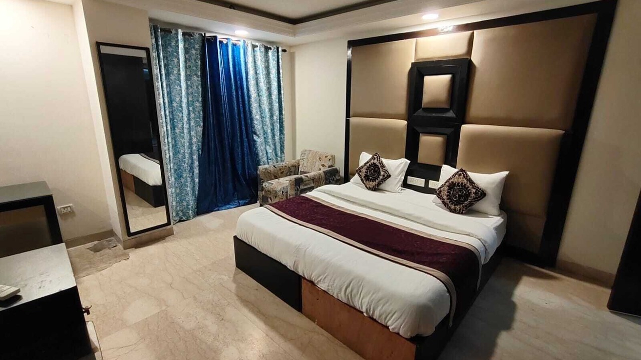 Photo of Bedroom in Greater Kailash I