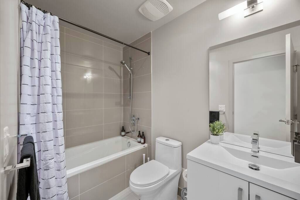 Photo of Bathroom in Connaught