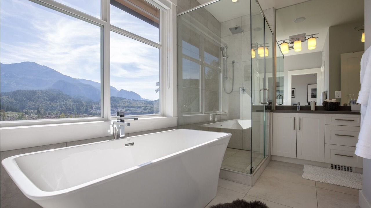 Photo of Bathroom in Garibaldi Highlands