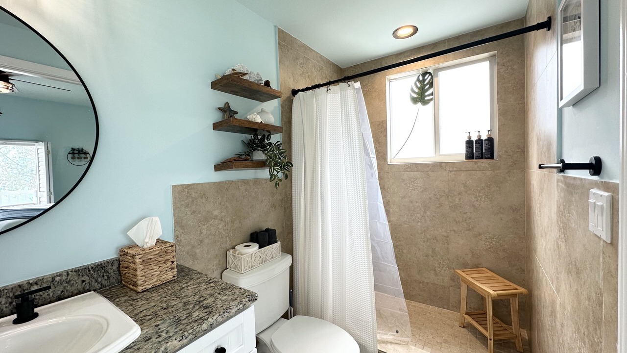 Photo of Bathroom in Alice Town