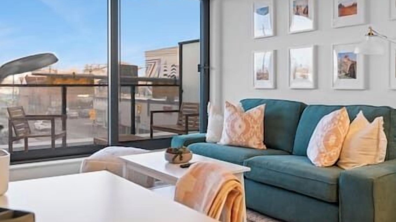 Photo of Livingroom in Bridgeland