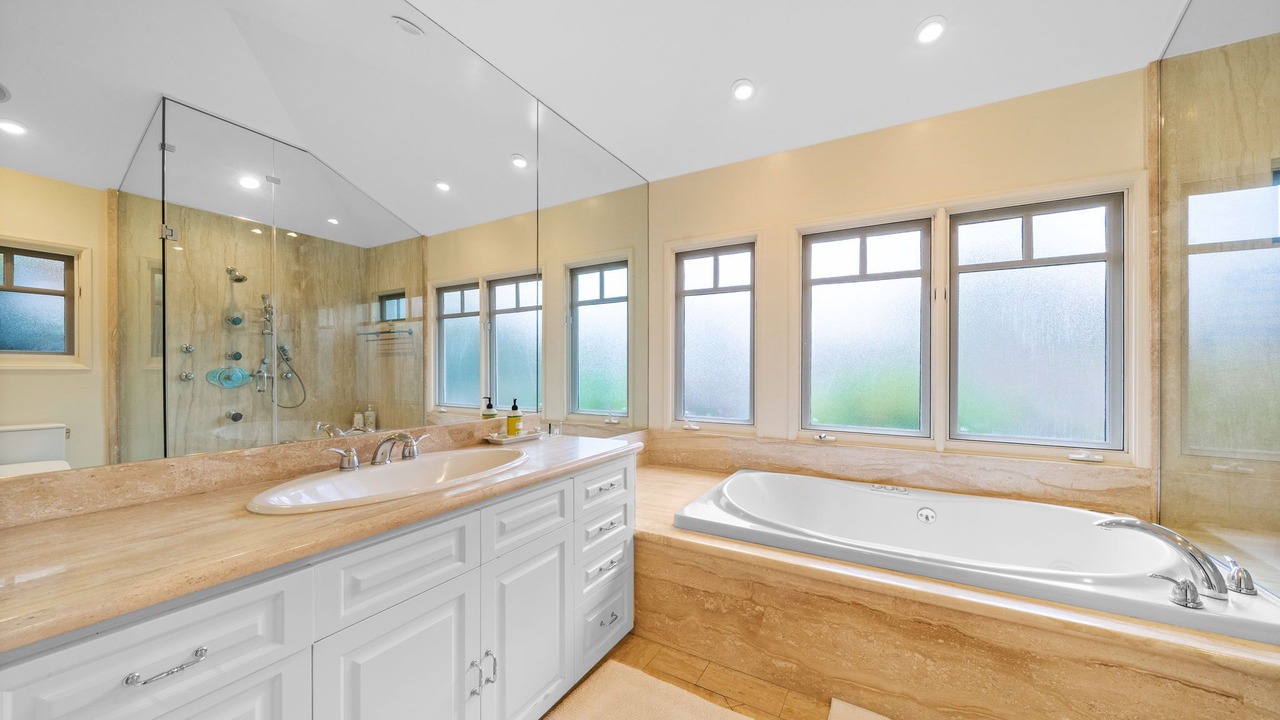 Photo of Bathroom in Mar Vista