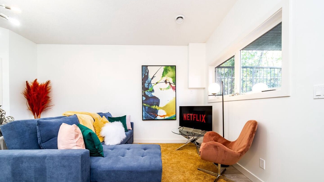Photo of Livingroom in Jasper Place