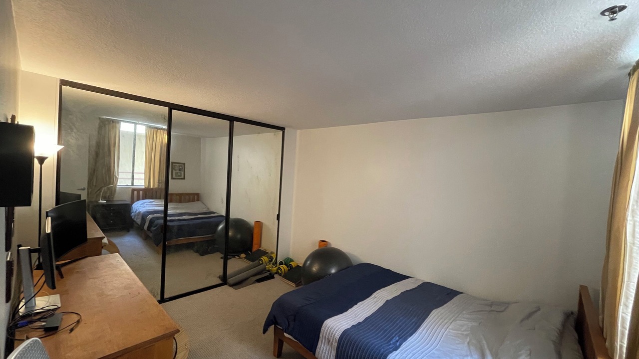 Photo of Bedroom in Sawtelle