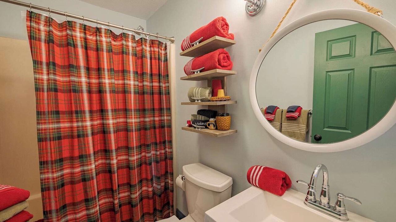 Photo of Bathroom in Stonington
