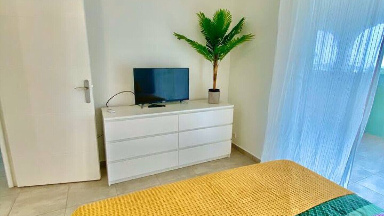 Photo of Bedroom in Oyster Pond
