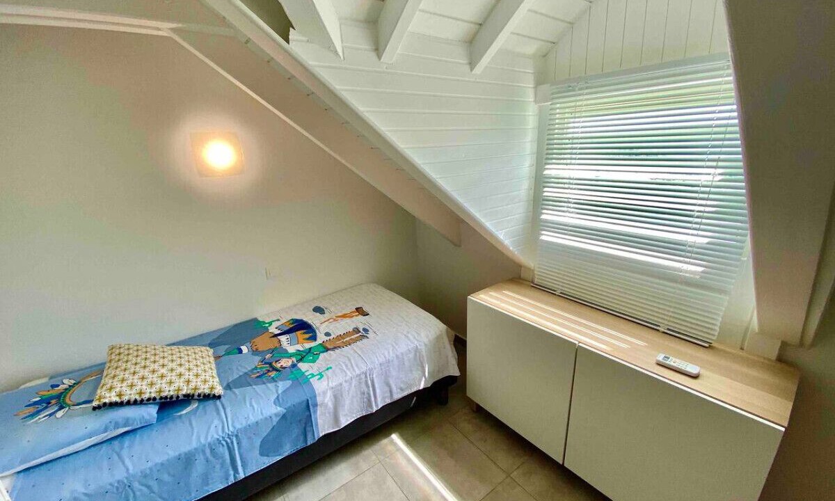 Photo of Bedroom in Oyster Pond