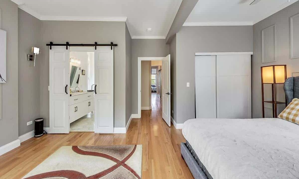 Photo of Bathroom in Grand Boulevard