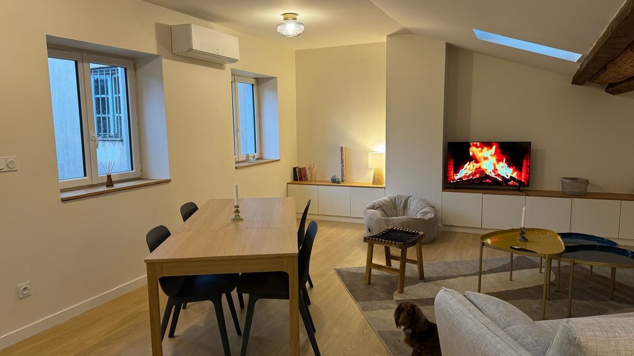 Photo of Livingroom in Carnot - Gailleton