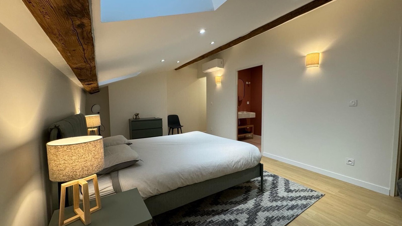 Photo of Bedroom in Carnot - Gailleton