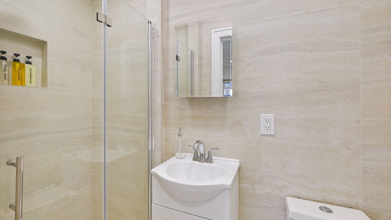 Photo of Bathroom in West Hampton Dunes