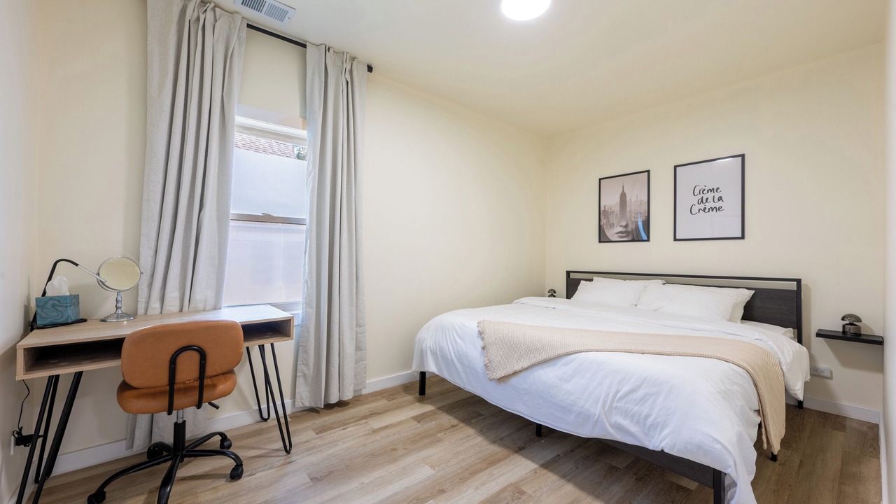 Photo of Bedroom in Irving Park