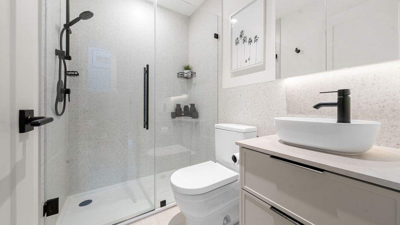 Photo of Bathroom in Lower Lonsdale