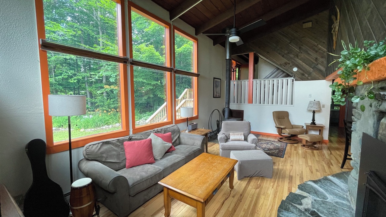 Photo of Livingroom in Bolton Valley