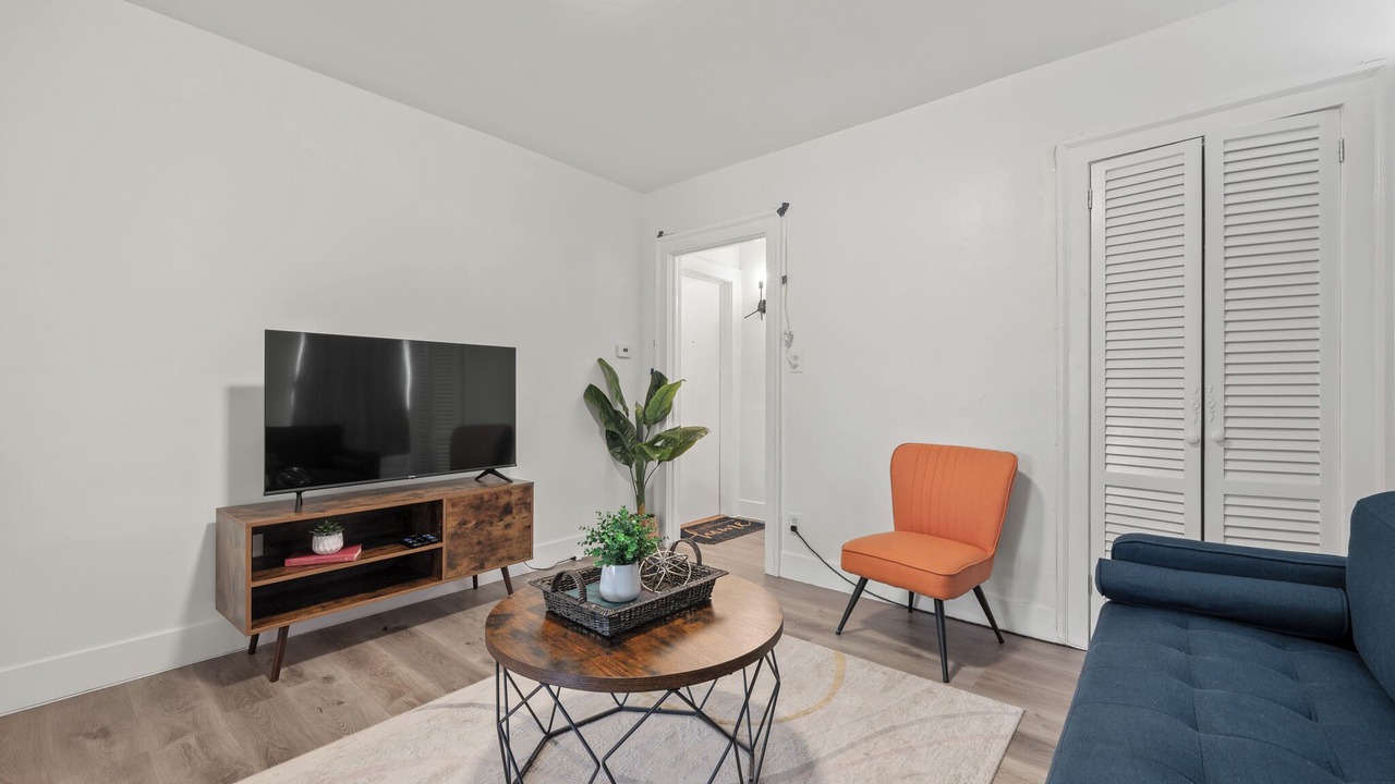 Photo of Livingroom in Hartford